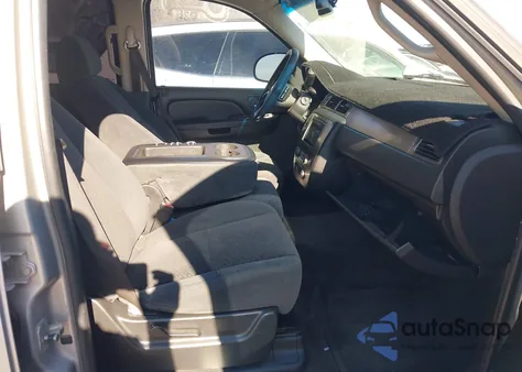 2007 Chevrolet Tahoe Ls из США, поврежденный, VIN 1GNFC13C67J342934